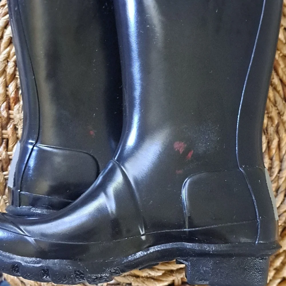 Hunter Youth Original Tall Black Rubber Wellingston Tall Rain Boots Size B2/G3‎